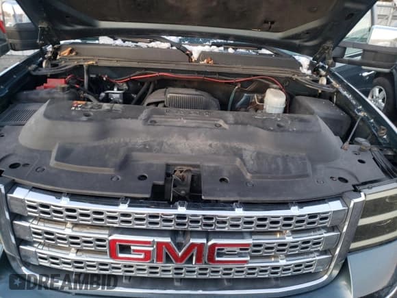 ✅ 2011 GMC Sierra 2500HD SLE • VIN: 1GT220CG2BZ404783 • Лот: 83108204. Опубликован ранее на Copart с пробегом Не указан. Бесплатный доступ к архиву аукционных продаж из США и подробный отчёт об истории автомобиля на DreamBid. Изображение 11.