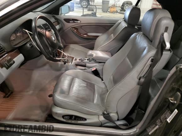 ✅ 2001 BMW 3 Series 325Ci • VIN: WBABS334X1JY54960 • Лот: 85678825. Опубликован ранее на Copart с пробегом 132 610 миль. Бесплатный доступ к архиву аукционных продаж из США и подробный отчёт об истории автомобиля на DreamBid. Изображение 7.