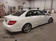 ✅ 2013 Mercedes-Benz C 300 Sport • VIN: WDDGF8AB5DR243841 • Лот: 43684826. Опубликован ранее на IAAI с пробегом 148 442 миль. Бесплатный доступ к архиву аукционных продаж из США и подробный отчёт об истории автомобиля на DreamBid. Изображение 4.