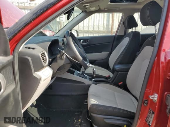 ✅ 2024 Hyundai Venue Limited • VIN: KMHRC8A3XRU311488 • Lot: 89340045. Wystawiony na Copart z przebiegiem 12 727 mil. Bezpłatny archiwum sprzedaży aukcyjnych z USA i szczegółowy raport historii pojazdu na DreamBid. Zdjęcie 7.