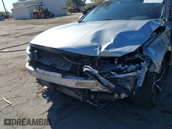 ✅ 2018 Honda Accord Sport • VIN: 1HGCV1F38JA109177 • Lot: 43616699. Wystawiony na IAAI z przebiegiem 108 085 mil. Bezpłatny archiwum sprzedaży aukcyjnych z USA i szczegółowy raport historii pojazdu na DreamBid. Zdjęcie 17.