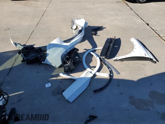 ✅ 2024 Audi Q4 e-tron • VIN: WA1K2BFZ7RP012620 • Lot: 79662244. Listed on Copart with 29,828 mi. Free auction sales archive from the USA and detailed vehicle history report at DreamBid. Image 13.