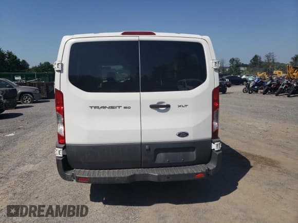 ✅ 2015 Ford Transit XL • VIN: 1FMZK1YM5FKA84940 • Lot: 62647065. Wystawiony na Copart z przebiegiem 369 432 mil. Bezpłatny archiwum sprzedaży aukcyjnych z USA i szczegółowy raport historii pojazdu na DreamBid. Zdjęcie 6.
