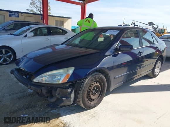 ✅ 2003 Honda Accord LX • VIN: 1HGCM56343A128452 • Лот: 43679597. Опубликован ранее на IAAI с пробегом 226 040 миль. Бесплатный доступ к архиву аукционных продаж из США и подробный отчёт об истории автомобиля на DreamBid. Изображение 18.