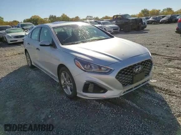 ✅ 2018 Hyundai Sonata Limited • VIN: 5NPE34AF8JH687322 • Lot: 64981152. Listed on Copart with 57,808 mi. Free auction sales archive from the USA and detailed vehicle history report at DreamBid. Image 11.