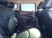 ✅ 2020 Jeep Compass Limited • VIN: 3C4NJDCB8LT151361 • Lot: 81908545. Wystawiony na Copart z przebiegiem 93 980 mil. Bezpłatny archiwum sprzedaży aukcyjnych z USA i szczegółowy raport historii pojazdu na DreamBid. Zdjęcie 10.