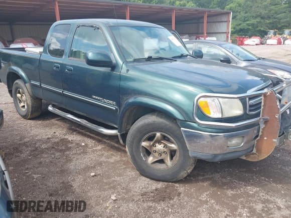 ✅ 2000 Toyota Tundra Limited • VIN: 5TBBT4818YS066866 • Lot: 42651995. Wystawiony na IAAI z przebiegiem 266 855 mil. Bezpłatny archiwum sprzedaży aukcyjnych z USA i szczegółowy raport historii pojazdu na DreamBid. Zdjęcie 1.
