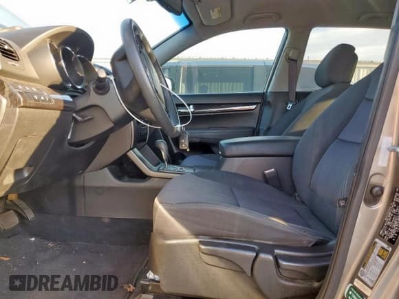 ✅ 2012 Kia Sorento LX • VIN: 5XYKT4A64CG285097 • Lot: 85387675. Listed on Copart with 172,535 mi. Free auction sales archive from the USA and detailed vehicle history report at DreamBid. Image 7.