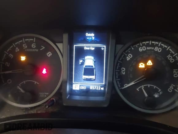 ✅ 2016 Toyota Tacoma SR • VIN: 5TFCZ5AN2GX007351 • Lot: 42365407. Listed on IAAI with 85,722 mi. Free auction sales archive from the USA and detailed vehicle history report at DreamBid. Image 7.