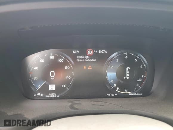 ✅ 2021 Volvo V60 • VIN: YV4102WK7M1078426 • Lot: 63645835. Wystawiony na Copart z przebiegiem 20 759 mil. Bezpłatny archiwum sprzedaży aukcyjnych z USA i szczegółowy raport historii pojazdu na DreamBid. Zdjęcie 9.