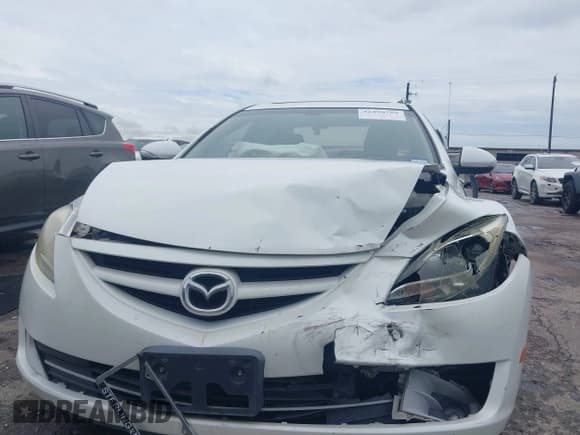 ✅ 2011 Mazda 6 S Grand Touring • VIN: 1YVHZ8CB7B5M19791 • Lot: 42490759. Wystawiony na IAAI z przebiegiem 163 681 mil. Bezpłatny archiwum sprzedaży aukcyjnych z USA i szczegółowy raport historii pojazdu na DreamBid. Zdjęcie 6.