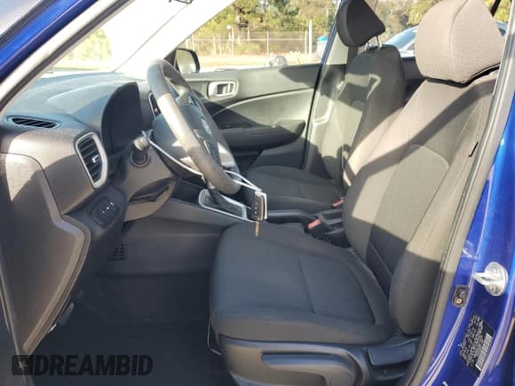 ✅ 2021 Hyundai Venue SE • VIN: KMHRB8A32MU103066 • Lot: 86005214. Listed on Copart with 22,898 mi. Free auction sales archive from the USA and detailed vehicle history report at DreamBid. Image 7.