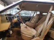 ✅ 1974 Lincoln Mark VIII • VIN: 4Y89A837990 • Lot: 58639595. Wystawiony na Copart z przebiegiem 58 673 mil. Bezpłatny archiwum sprzedaży aukcyjnych z USA i szczegółowy raport historii pojazdu na DreamBid. Zdjęcie 7.