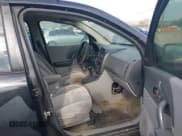 ✅ 2003 Saturn VUE • VIN: 5GZCZ53B93S870933 • Lot: 41896942. Wystawiony na IAAI z przebiegiem Nie podano. Bezpłatny archiwum sprzedaży aukcyjnych z USA i szczegółowy raport historii pojazdu na DreamBid. Zdjęcie 5.