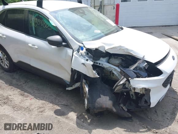 ✅ 2022 Ford Escape SE • VIN: 1FMCU9G62NUA67291 • Lot: 42350805. Listed on IAAI with 25,719 mi. Free auction sales archive from the USA and detailed vehicle history report at DreamBid. Image 6.