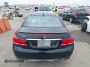 ✅ 2014 Mercedes-Benz E 350 • VIN: WDDKJ5KB3EF265992 • Lot: 42550957. Listed on IAAI with 70,886 mi. Free auction sales archive from the USA and detailed vehicle history report at DreamBid. Image 17.