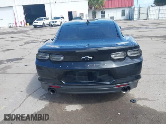 ✅ 2021 Chevrolet Camaro 1LT • VIN: 1G1FB1RS0M0114531 • Lot: 43363088. Listed on IAAI with 52,499 mi. Free auction sales archive from the USA and detailed vehicle history report at DreamBid. Image 16.