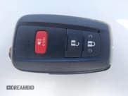 ✅ 2018 Toyota Prius Two • VIN: JTDKBRFU7J3590716 • Лот: 42977229. Опубликован ранее на IAAI с пробегом 53 618 миль. Бесплатный доступ к архиву аукционных продаж из США и подробный отчёт об истории автомобиля на DreamBid. Изображение 11.