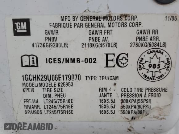 ✅ 2006 Chevrolet Silverado 2500HD LT1 • VIN: 1GCHK29U06E179070 • Lot: 93087685. Wystawiony na Copart z przebiegiem 357 668 mil. Bezpłatny archiwum sprzedaży aukcyjnych z USA i szczegółowy raport historii pojazdu na DreamBid. Zdjęcie 13.