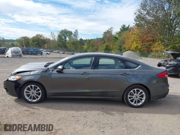 ✅ 2020 Ford Fusion SE • VIN: 3FA6P0LU4LR144956 • Лот: 43456033. Опубликован ранее на IAAI с пробегом 90 077 миль. Бесплатный доступ к архиву аукционных продаж из США и подробный отчёт об истории автомобиля на DreamBid. Изображение 14.