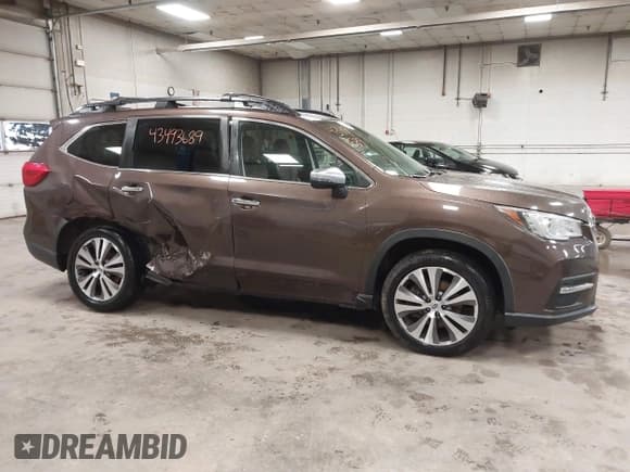 ✅ 2019 Subaru Ascent Touring • VIN: 4S4WMARDXK3403281 • Lot: 43493689. Listed on IAAI with 151,190 mi. Free auction sales archive from the USA and detailed vehicle history report at DreamBid. Image 13.