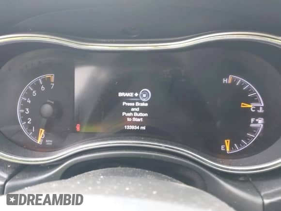 2020 Jeep Grand Cherokee Altitude z VIN 1C4RJEAG7LC119017, wystawiony jako IAAI lot #42137551 z przebiegiem 133 934 mil mil oraz . Historia ofert i sprzedaży dostępna na DreamBid. Obrazek 7.