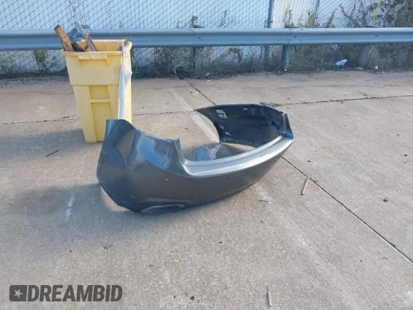 ✅ 2016 Chevrolet Impala LTZ • VIN: 1G1145S3XGU111342 • Лот: 43362555. Опубликован ранее на IAAI с пробегом 125 433 миль. Бесплатный доступ к архиву аукционных продаж из США и подробный отчёт об истории автомобиля на DreamBid. Изображение 12.