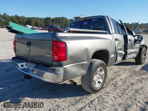 ✅ 2006 Dodge Dakota SLT • VIN: 1D7HE48N46S523939 • Lot: 43724699. Listed on IAAI with 168,366 mi. Free auction sales archive from the USA and detailed vehicle history report at DreamBid. Image 4.