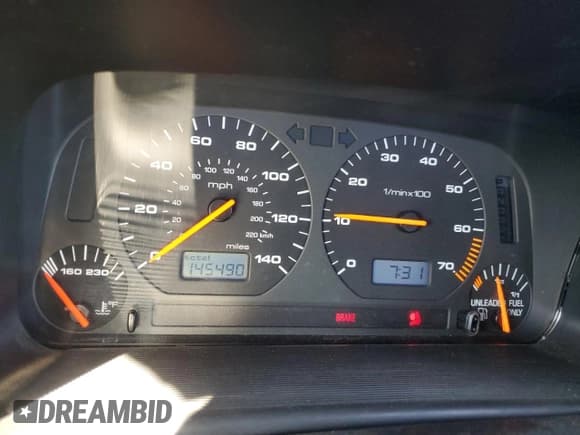 ✅ 2001 Volkswagen Cabriolet GLX • VIN: 3VWDC21VX1M812710 • Lot: 49927335. Listed on Copart with 145,490 mi. Free auction sales archive from the USA and detailed vehicle history report at DreamBid. Image 9.