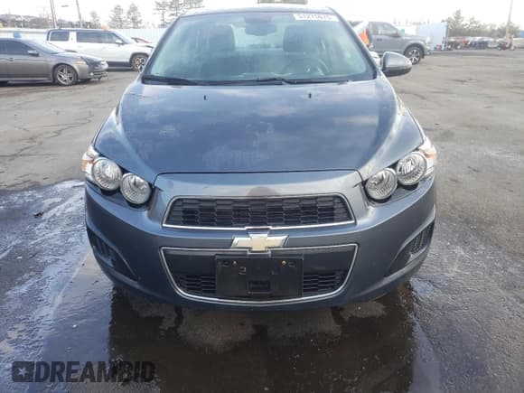 ✅ 2012 Chevrolet Sonic LS • VIN: 1G1JB5SH3C4176254 • Lot: 51275675. Wystawiony na Copart z przebiegiem 58 009 mil. Bezpłatny archiwum sprzedaży aukcyjnych z USA i szczegółowy raport historii pojazdu na DreamBid. Zdjęcie 5.