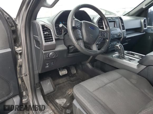 ✅ 2015 Ford F-150 XLT • VIN: 1FTEX1EPXFFB47946 • Lot: 84056675. Listed on Copart with 153,578 mi. Free auction sales archive from the USA and detailed vehicle history report at DreamBid. Image 8.