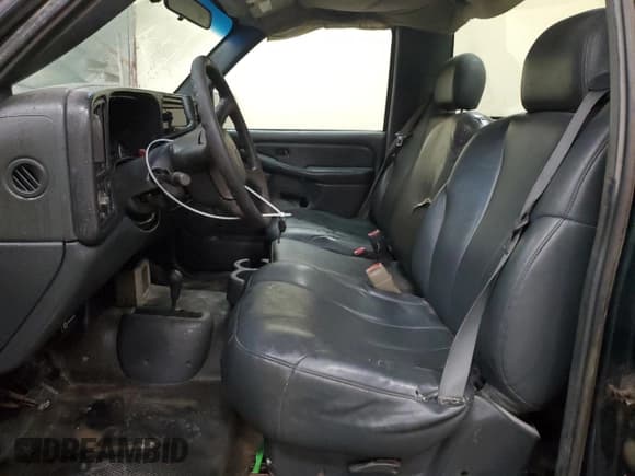 ✅ 2001 Chevrolet Silverado 1500 • VIN: 1GCEK14T11E119609 • Лот: 91801765. Опубликован ранее на Copart с пробегом 71 382 миль. Бесплатный доступ к архиву аукционных продаж из США и подробный отчёт об истории автомобиля на DreamBid. Изображение 7.