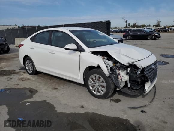✅ 2018 Hyundai Accent SE • VIN: 3KPC24A37JE013750 • Лот: 89223045. Опубликован ранее на Copart с пробегом 113 821 миль. Бесплатный доступ к архиву аукционных продаж из США и подробный отчёт об истории автомобиля на DreamBid. Изображение 4.