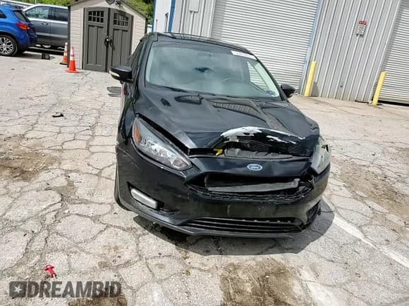 ✅ 2015 Ford Focus SE • VIN: 1FADP3F24FL218138 • Lot: 55659615. Listed on Copart with 121,955 mi. Free auction sales archive from the USA and detailed vehicle history report at DreamBid. Image 13.
