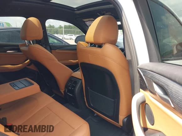 ✅ 2023 BMW X4 xDrive30i • VIN: 5UX33DT01P9S83083 • Лот: 42252039. Опубликован ранее на IAAI с пробегом Не указан. Бесплатный доступ к архиву аукционных продаж из США и подробный отчёт об истории автомобиля на DreamBid. Изображение 8.