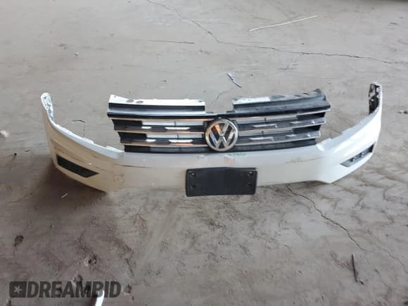 ✅ 2020 Volkswagen Tiguan S • VIN: 3VV1B7AX9LM109904 • Lot: 86404955. Wystawiony na Copart z przebiegiem 60 383 mil. Bezpłatny archiwum sprzedaży aukcyjnych z USA i szczegółowy raport historii pojazdu na DreamBid. Zdjęcie 13.
