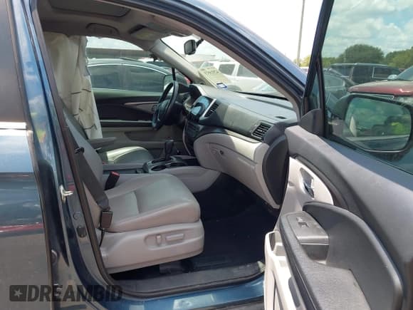 ✅ 2017 Honda Pilot EX-L • VIN: 5FNYF5H56HB030082 • Lot: 42915573. Wystawiony na IAAI z przebiegiem 169 061 mil. Bezpłatny archiwum sprzedaży aukcyjnych z USA i szczegółowy raport historii pojazdu na DreamBid. Zdjęcie 5.