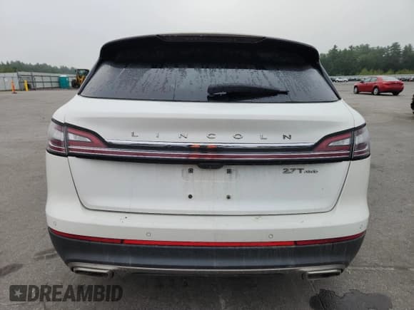 ✅ 2020 Lincoln Nautilus Reserve • VIN: 2LMPJ8KP6LBL21984 • Lot: 70761095. Wystawiony na Copart z przebiegiem Nie podano. Bezpłatny archiwum sprzedaży aukcyjnych z USA i szczegółowy raport historii pojazdu na DreamBid. Zdjęcie 6.