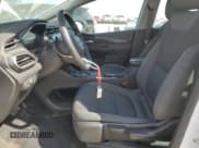 ✅ 2023 Chevrolet Bolt EV 1LT • VIN: 1G1FW6S05P4101961 • Lot: 47072115. Wystawiony na Copart z przebiegiem 34 252 mil. Bezpłatny archiwum sprzedaży aukcyjnych z USA i szczegółowy raport historii pojazdu na DreamBid. Zdjęcie 7.