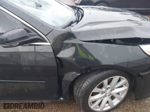 2015 Chevrolet Malibu LT z VIN 1G11D5SL3FF276569, wystawiony jako IAAI lot #42653881 z przebiegiem 207 338 mil mil oraz . Historia ofert i sprzedaży dostępna na DreamBid. Obrazek 13.