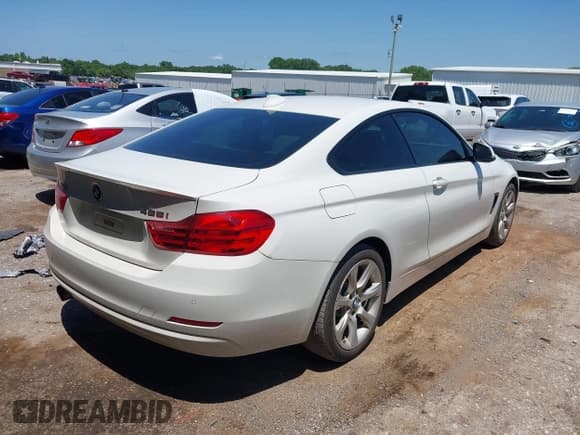 ✅ 2015 BMW 4 Series 428i xDrive • VIN: WBA3N5C58FK198596 • Lot: 42514820. Listed on IAAI with 107,261 mi. Free auction sales archive from the USA and detailed vehicle history report at DreamBid. Image 4.