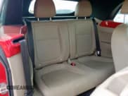 ✅ 2019 Volkswagen Beetle S • VIN: 3VW5DAAT3KM509845 • Lot: 70008025. Wystawiony na Copart z przebiegiem 98 161 mil. Bezpłatny archiwum sprzedaży aukcyjnych z USA i szczegółowy raport historii pojazdu na DreamBid. Zdjęcie 10.