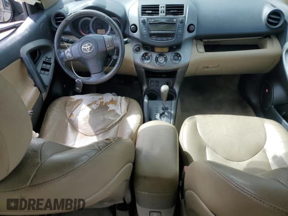 ✅ 2010 Toyota RAV4 Limited • VIN: 2T3YF4DV5AW033197 • Лот: 85651165. Опубликован ранее на Copart с пробегом 174 244 миль. Бесплатный доступ к архиву аукционных продаж из США и подробный отчёт об истории автомобиля на DreamBid. Изображение 8.