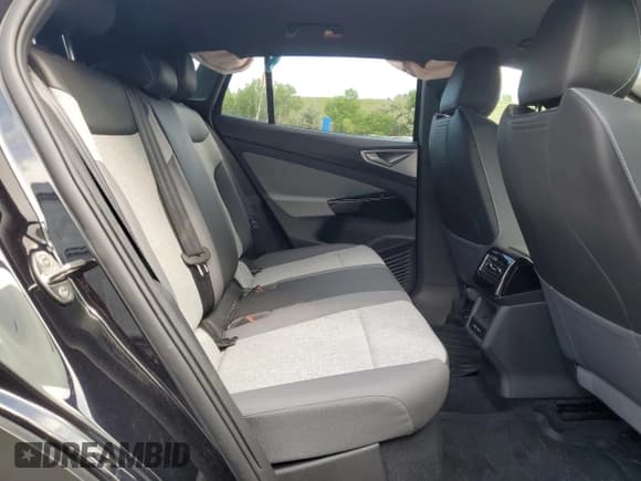 ✅ 2024 Volkswagen ID.4 Pro • VIN: 1V2DSPE86RC002140 • Lot: 60548495. Wystawiony na Copart z przebiegiem 7 943 mil. Bezpłatny archiwum sprzedaży aukcyjnych z USA i szczegółowy raport historii pojazdu na DreamBid. Zdjęcie 11.