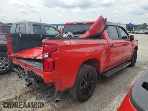 ✅ 2019 Chevrolet Silverado 1500 Custom • VIN: 3GCPYBEH8KG119611 • Lot: 66602515. Wystawiony na Copart z przebiegiem 122 488 mil. Bezpłatny archiwum sprzedaży aukcyjnych z USA i szczegółowy raport historii pojazdu na DreamBid. Zdjęcie 3.