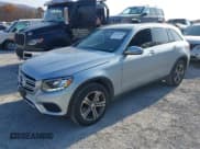 ✅ 2016 Mercedes-Benz GLC 300 • VIN: WDC0G4KBXGF074111 • Lot: 43576338. Wystawiony na IAAI z przebiegiem 97 880 mil. Bezpłatny archiwum sprzedaży aukcyjnych z USA i szczegółowy raport historii pojazdu na DreamBid. Zdjęcie 2.