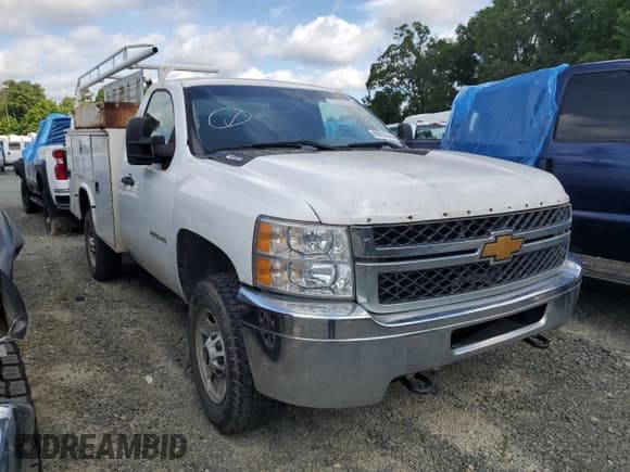 ✅ 2014 Chevrolet Silverado 2500HD Work Truck • VIN: 1GB0CVCG7EF163198 • Lot: 60953344. Listed on Copart with 239,433 mi. Free auction sales archive from the USA and detailed vehicle history report at DreamBid. Image 4.