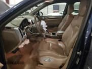 ✅ 2014 Porsche Cayenne Diesel • VIN: WP1AF2A2XELA33218 • Lot: 81865595. Wystawiony na Copart z przebiegiem 190 654 mil. Bezpłatny archiwum sprzedaży aukcyjnych z USA i szczegółowy raport historii pojazdu na DreamBid. Zdjęcie 7.