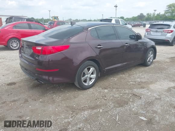 ✅ 2014 Kia Optima LX • VIN: 5XXGM4A7XEG305629 • Lot: 42370105. Listed on IAAI with 240,254 mi. Free auction sales archive from the USA and detailed vehicle history report at DreamBid. Image 4.