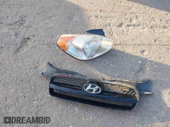 2009 Hyundai Accent Auto GS with VIN KMHCM36C59U112119, listed as a IAAI auction lot 43468810 with 193,523 mi miles and . Bid and sale history available at DreamBid. Image 12.